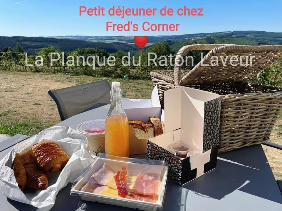 Aparthotel La Planque Du Raton Laveur Lierneux Exterior foto